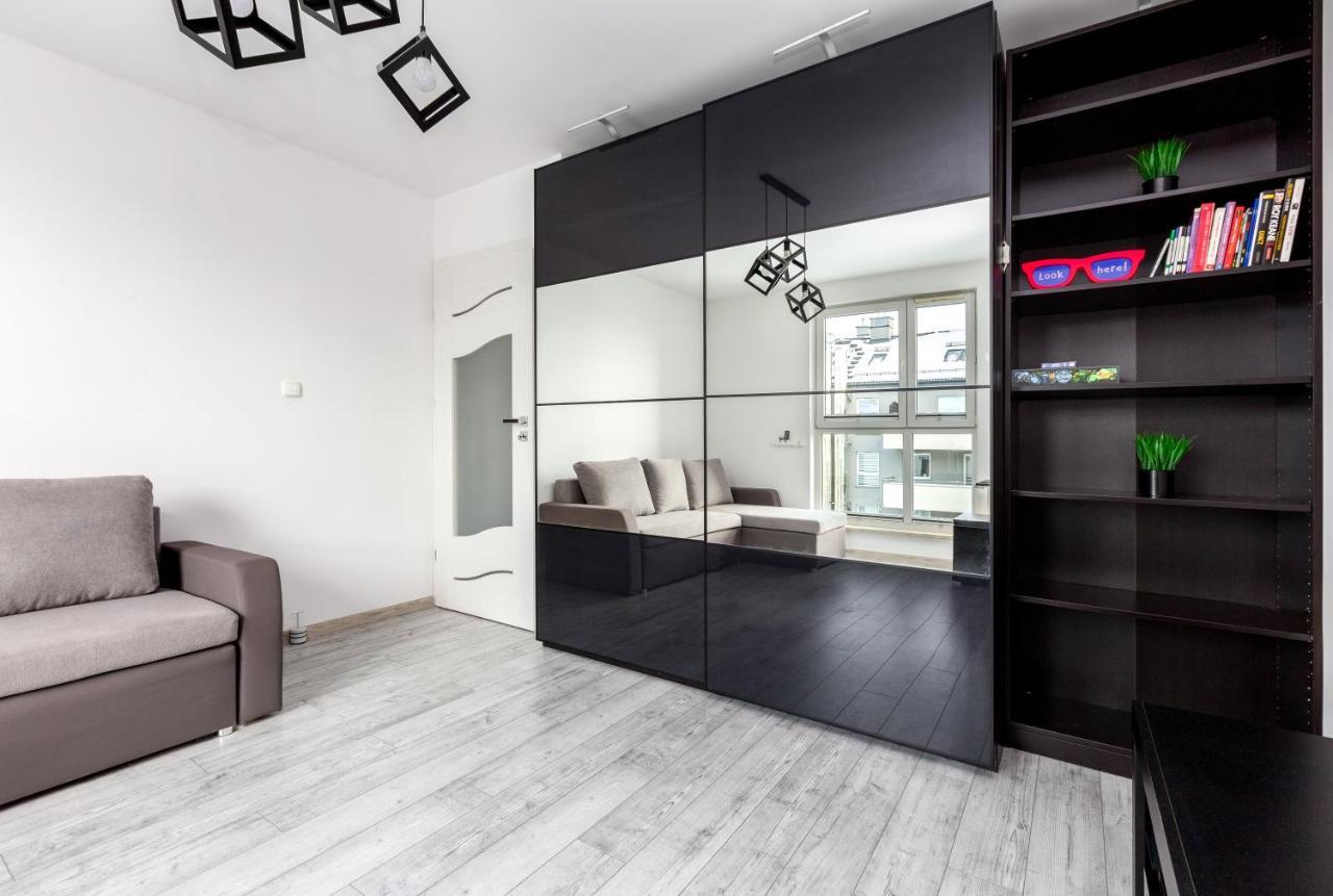 Janki Bryla Two-Level Apartment กดิเนีย ภายนอก รูปภาพ